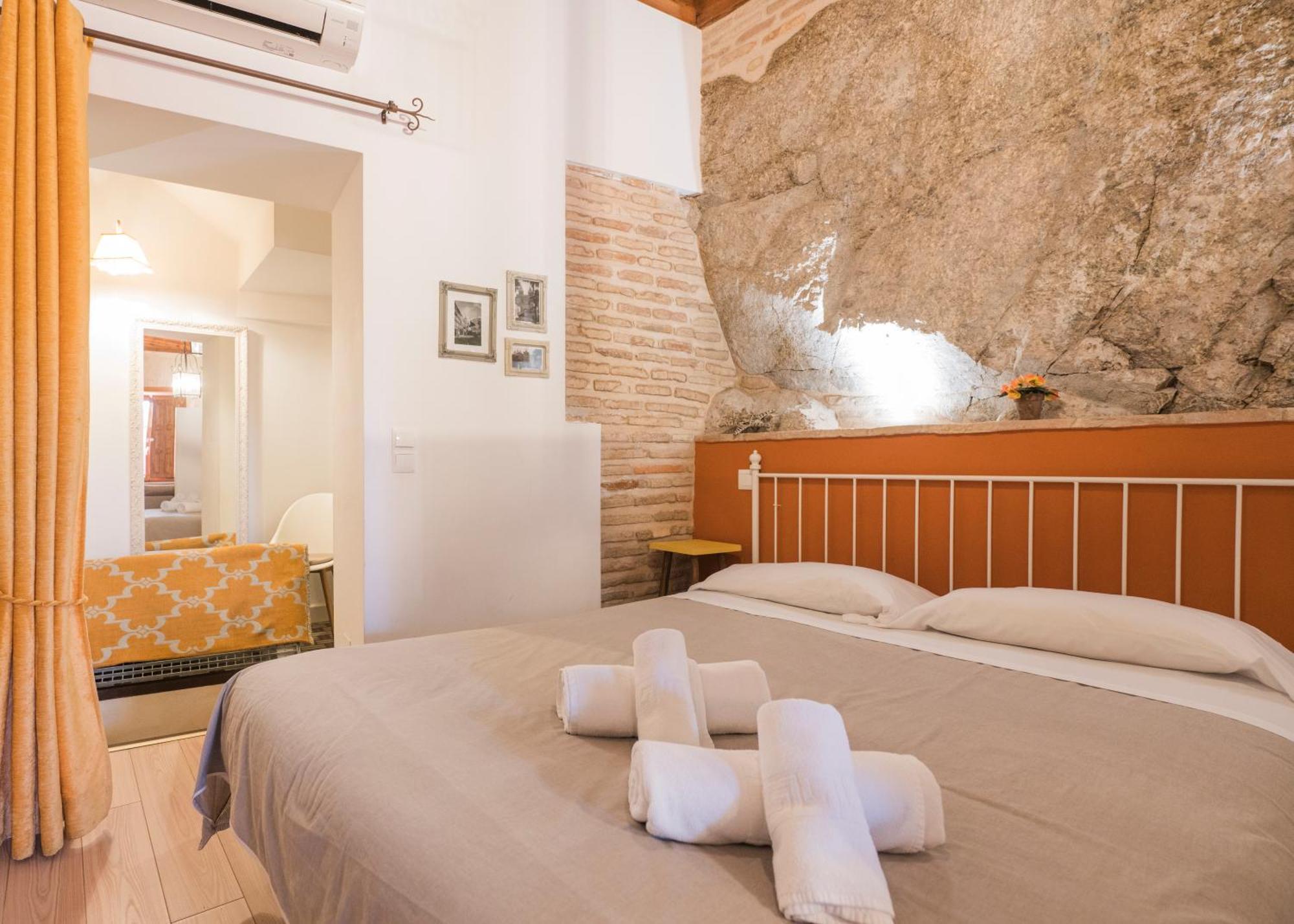 El Aljibe De San Cipriano - Apartamentos Aloha Толедо Экстерьер фото