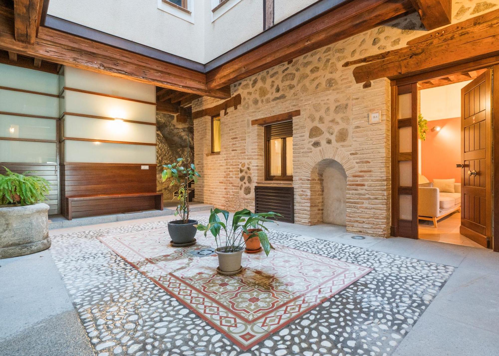 El Aljibe De San Cipriano - Apartamentos Aloha Толедо Экстерьер фото